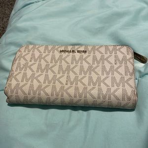 Michael Kors wallet